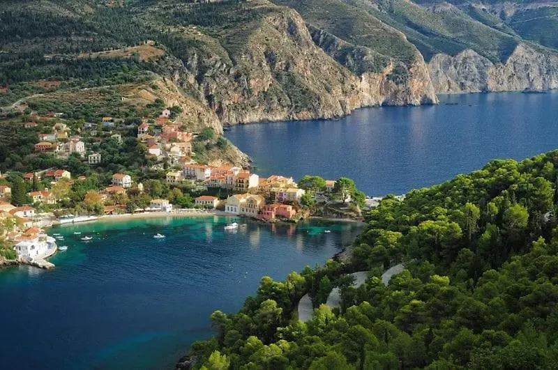Elegant And Serene Villa Angeliki Fokata Grecia